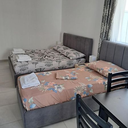 Villa Hysesani Vlorë Exteriör bild