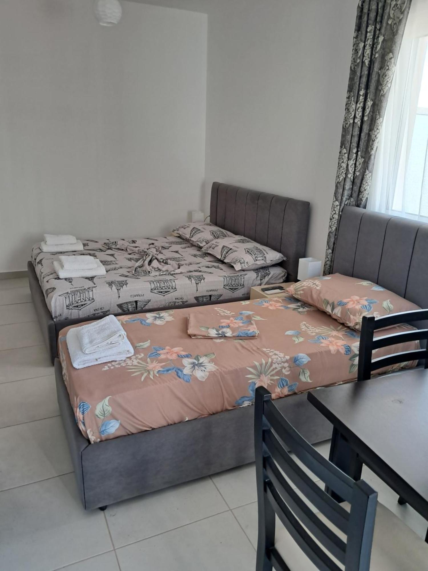 Villa Hysesani Vlorë Exteriör bild