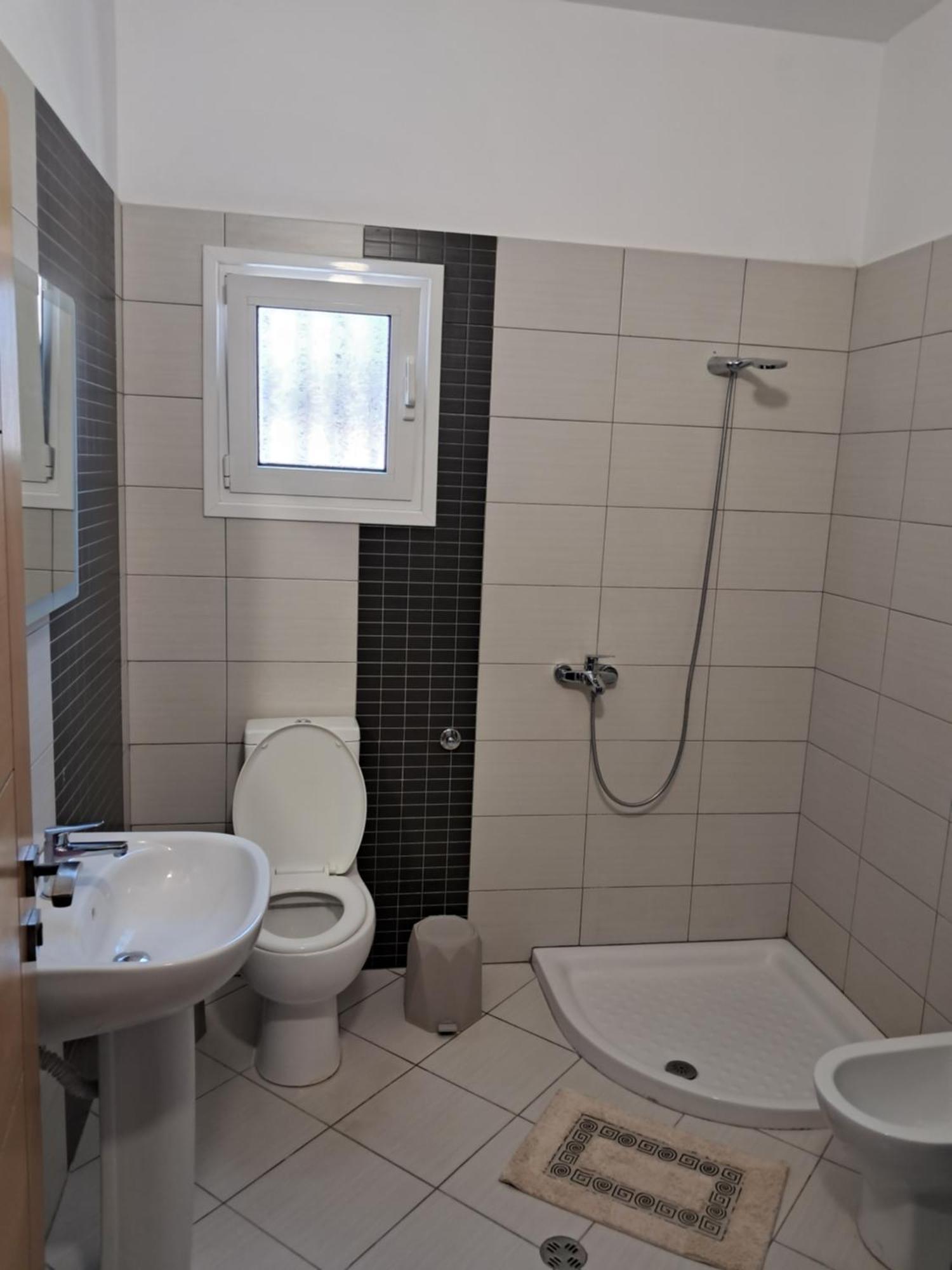 Villa Hysesani Vlorë Rum bild